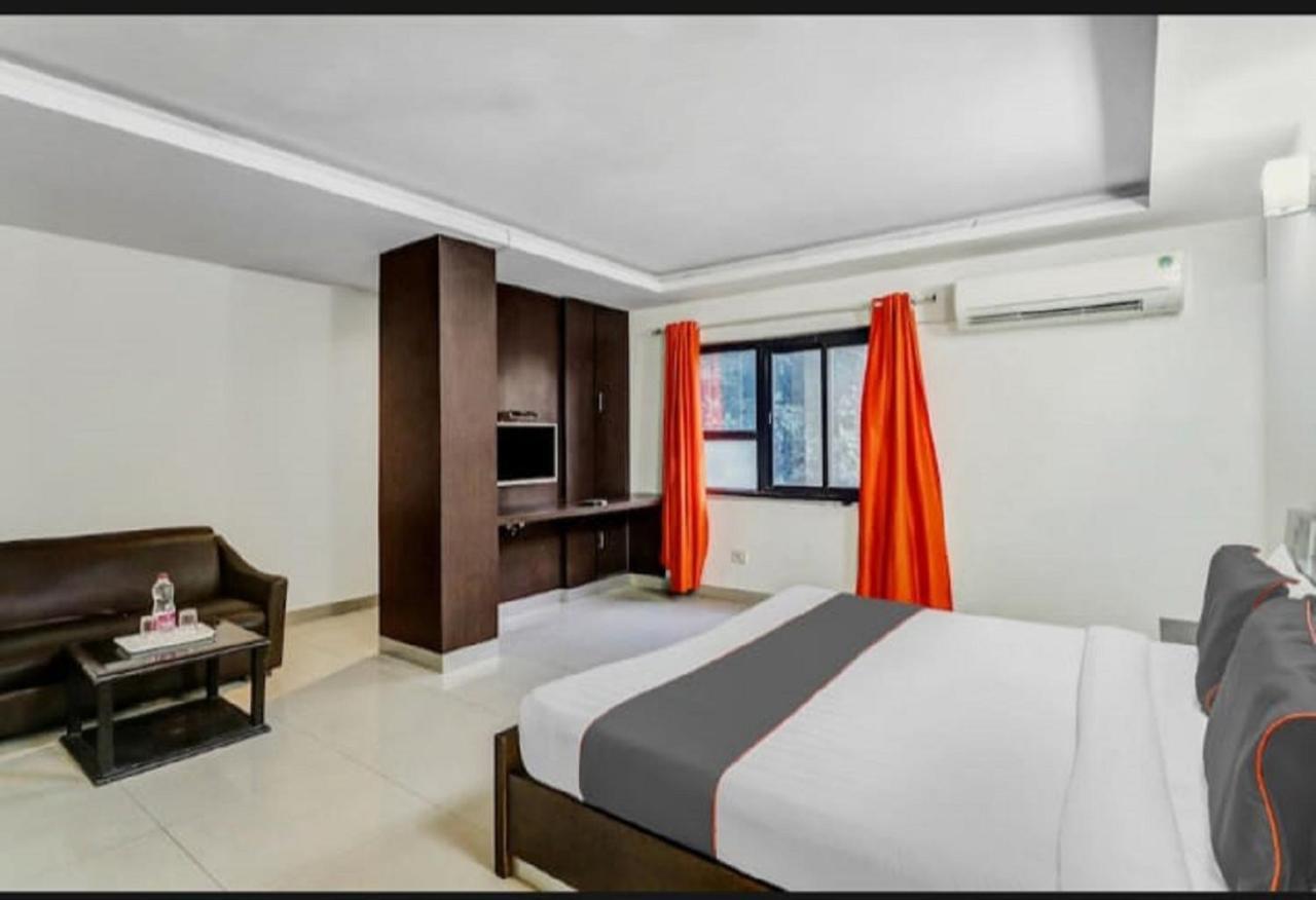 Aerocity Hotel Jindal Palace Delhi- A Well Hygiene Property"All Staff Vaccinated " New Delhi Buitenkant foto