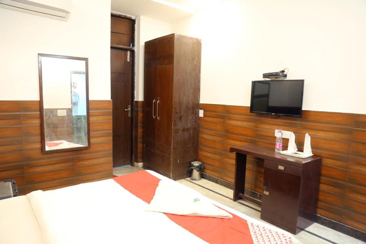 Aerocity Hotel Jindal Palace Delhi- A Well Hygiene Property"All Staff Vaccinated " New Delhi Buitenkant foto