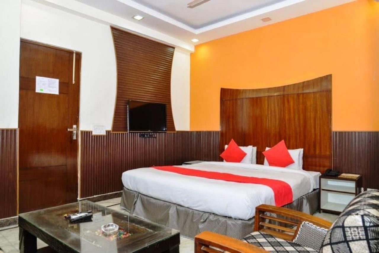 Aerocity Hotel Jindal Palace Delhi- A Well Hygiene Property"All Staff Vaccinated " New Delhi Buitenkant foto