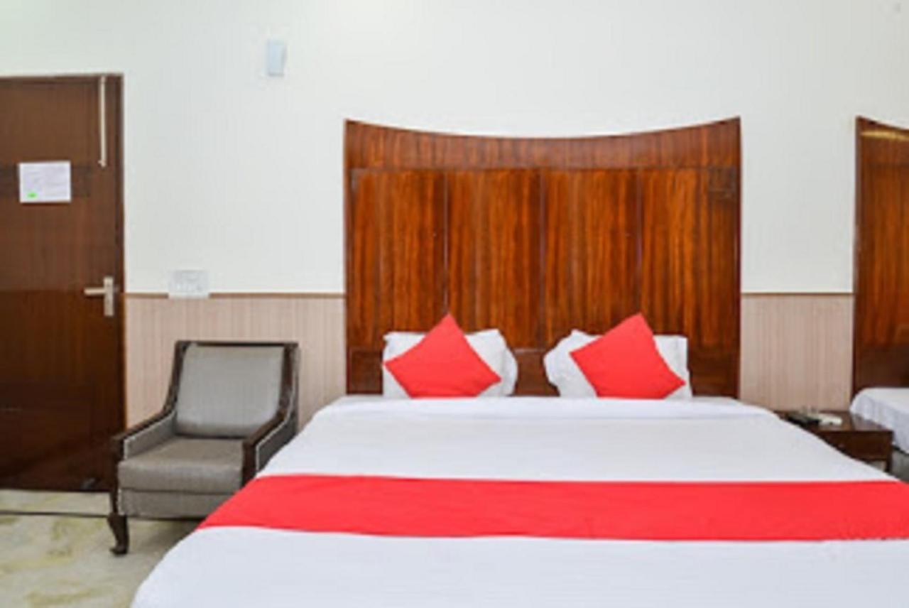 Aerocity Hotel Jindal Palace Delhi- A Well Hygiene Property"All Staff Vaccinated " New Delhi Buitenkant foto