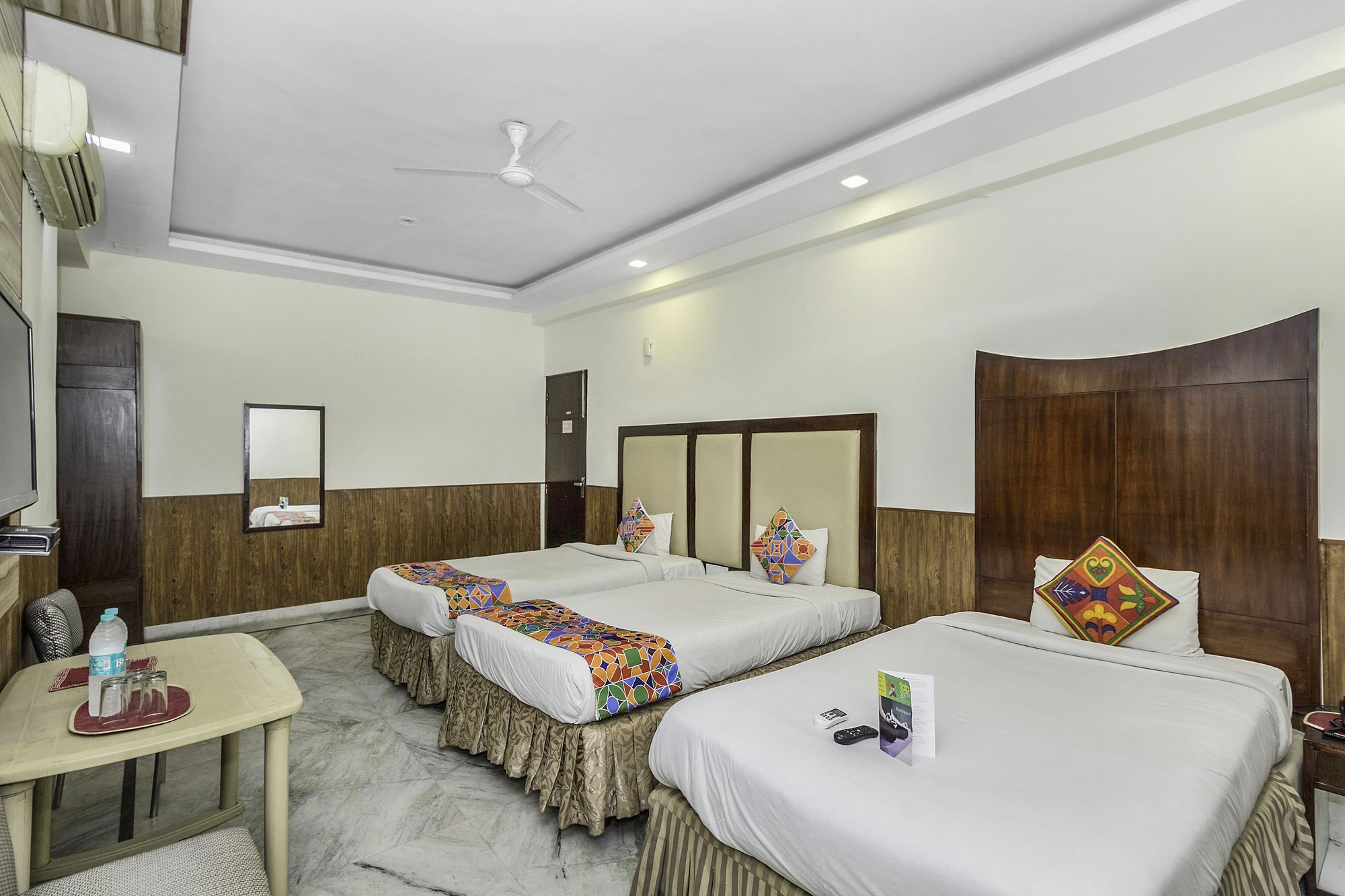 Aerocity Hotel Jindal Palace Delhi- A Well Hygiene Property"All Staff Vaccinated " New Delhi Buitenkant foto